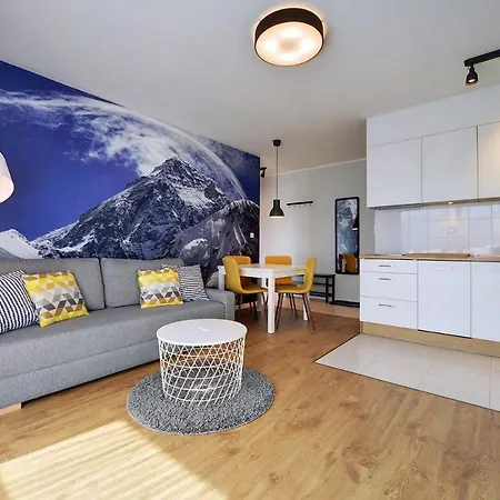 Invest Perla B6 * 斯克拉斯卡波伦巴